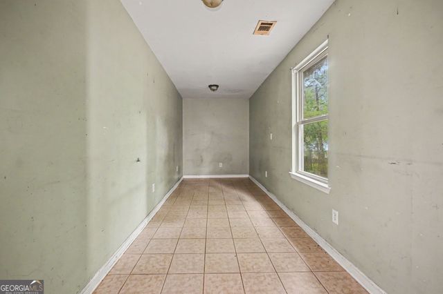 1727 Vauxhall Drive, Lithonia, GA 30058
