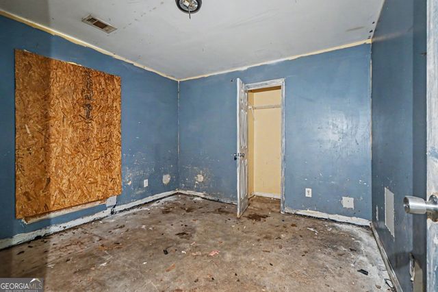 1727 Vauxhall Drive, Lithonia, GA 30058