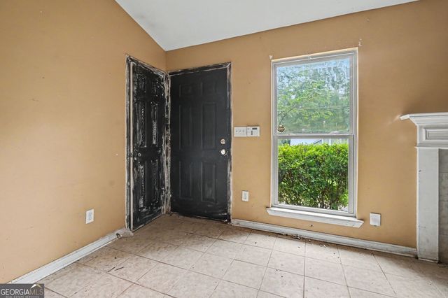 1727 Vauxhall Drive, Lithonia, GA 30058