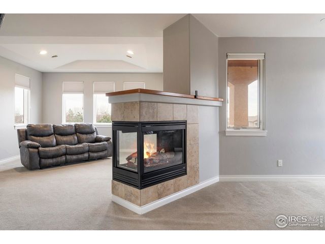 8712 Portico Ln, Longmont, CO 80503