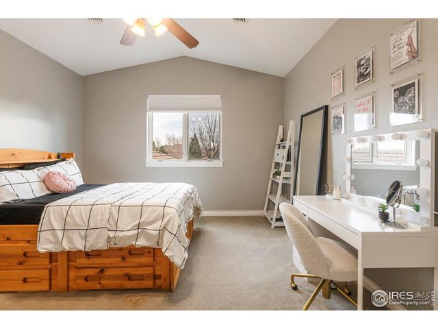 8712 Portico Ln, Longmont, CO 80503