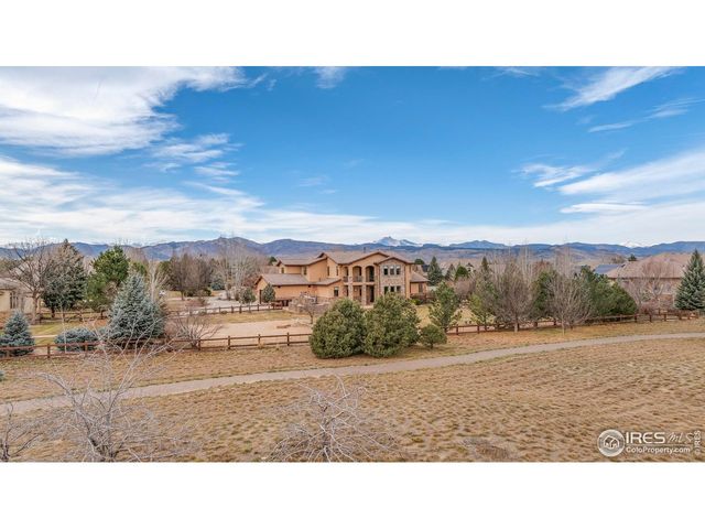8712 Portico Ln, Longmont, CO 80503