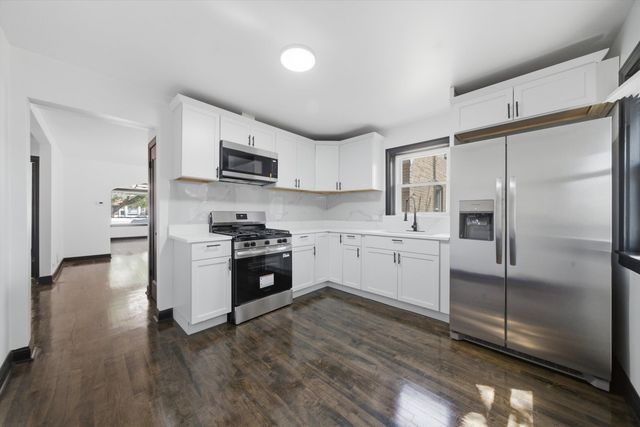 6604 S Rockwell Street, Chicago, IL 60629