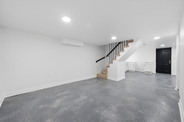 6604 S Rockwell Street, Chicago, IL 60629