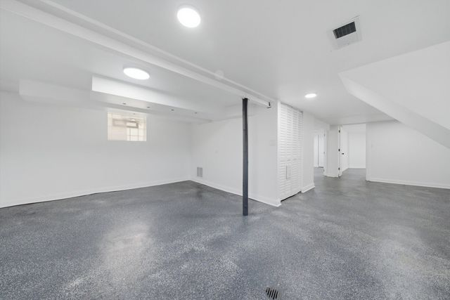6604 S Rockwell Street, Chicago, IL 60629