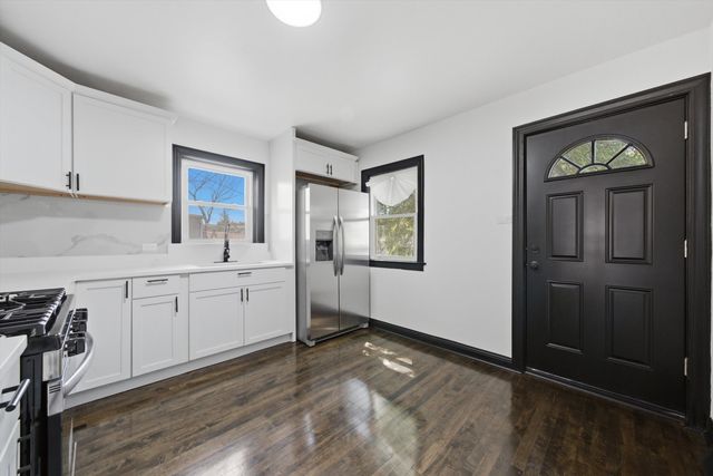 6604 S Rockwell Street, Chicago, IL 60629