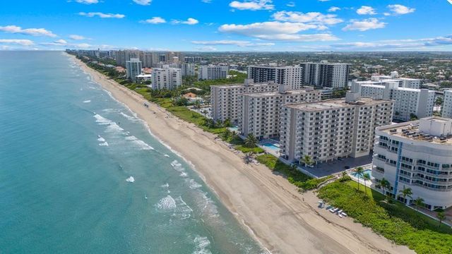 3215 S Ocean Boulevard 402, Highland Beach, FL 33487