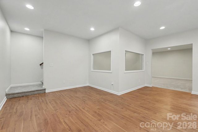 2318 Sonoma Valley Drive, Charlotte, NC 28214