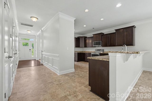 2318 Sonoma Valley Drive, Charlotte, NC 28214