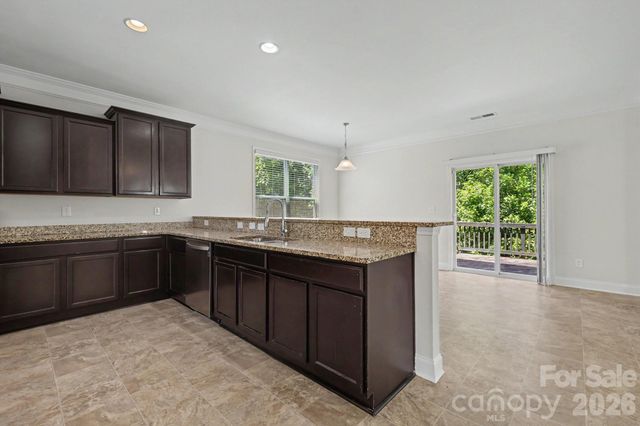 2318 Sonoma Valley Drive, Charlotte, NC 28214