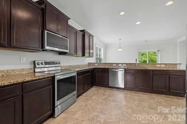 2318 Sonoma Valley Drive, Charlotte, NC 28214