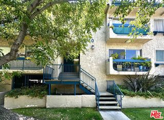 14560 Clark Street 102, Sherman Oaks, CA 91411