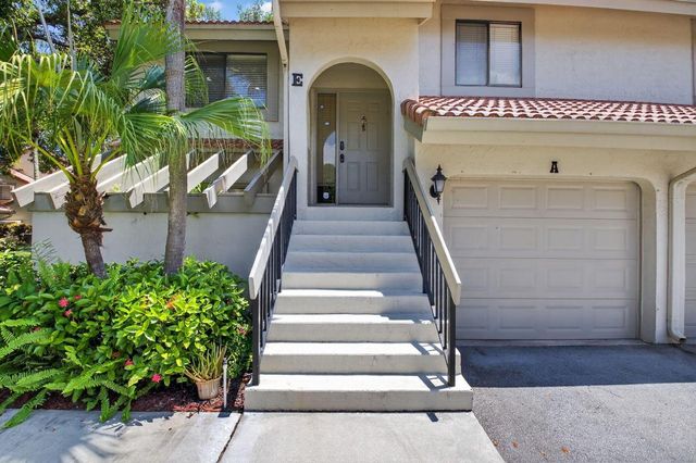 5530 Coach House Circle E, Boca Raton, FL 33486