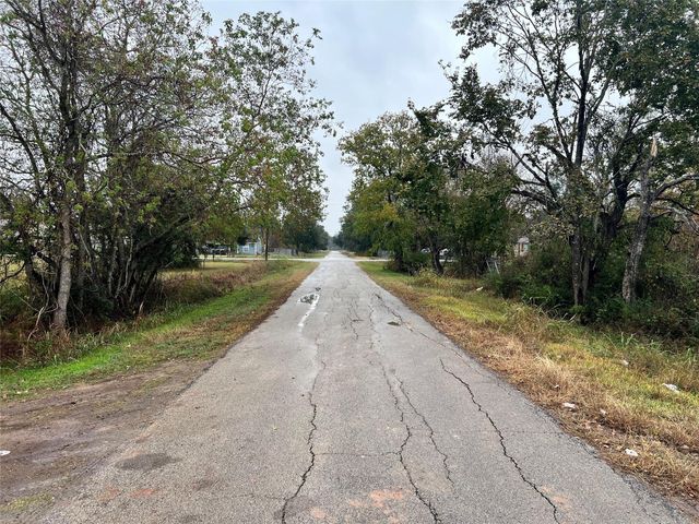 625 Ezekiel Smith Street, Prairie View, TX 77484