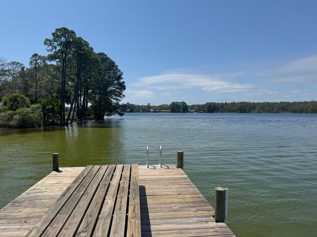 66 Hillcrest Drive, Shalimar, FL 32579