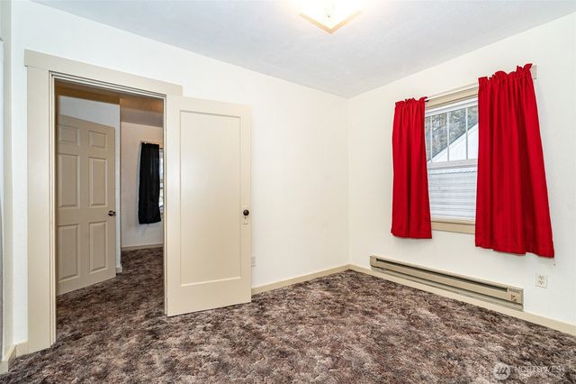 916 L Street, Centralia, WA 98531