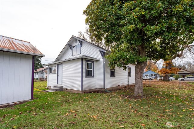 916 L Street, Centralia, WA 98531