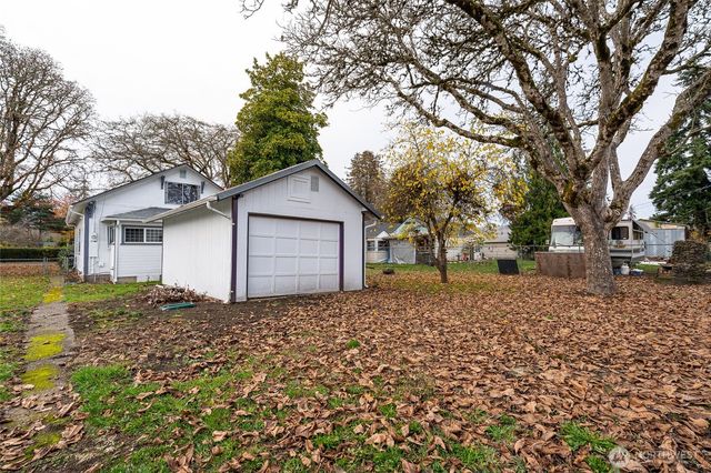 916 L Street, Centralia, WA 98531