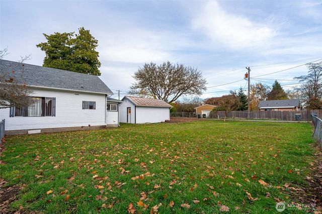 916 L Street, Centralia, WA 98531