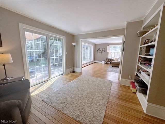 1333 Clearview Road, Lyndhurst, OH 44124