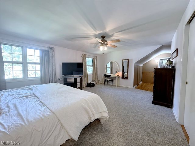 1333 Clearview Road, Lyndhurst, OH 44124