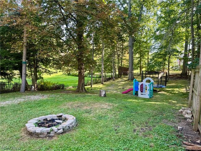 1333 Clearview Road, Lyndhurst, OH 44124