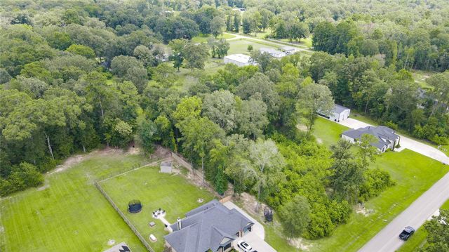 133 County Road 6606, Dayton, TX 77535