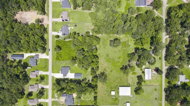 133 County Road 6606, Dayton, TX 77535