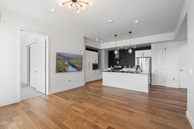 3131 N CENTRAL Avenue 6002, Phoenix, AZ 85012