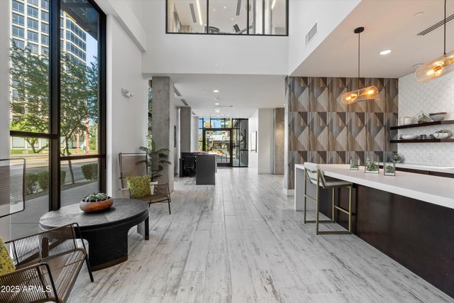 3131 N CENTRAL Avenue 6002, Phoenix, AZ 85012