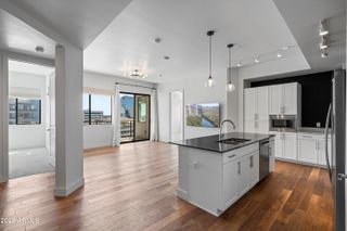 3131 N CENTRAL Avenue 6002, Phoenix, AZ 85012