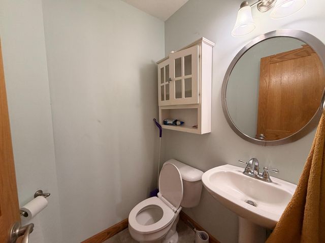 38634 Henna Circle, North Branch, MN 55056