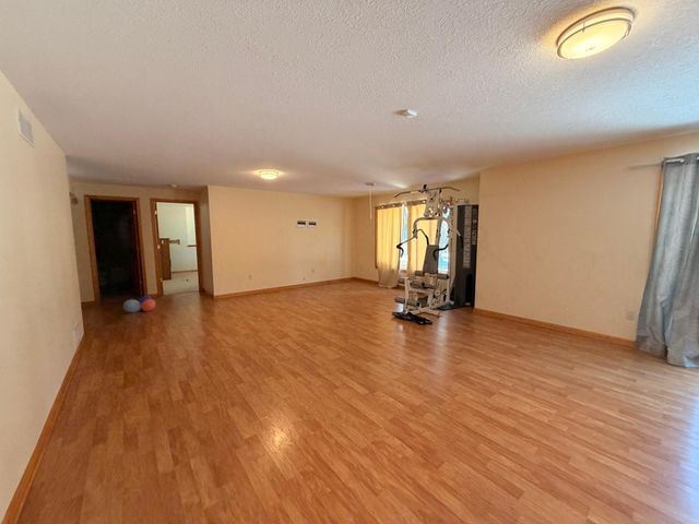 38634 Henna Circle, North Branch, MN 55056