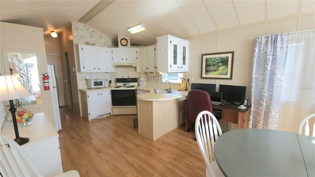 3333 26TH AVENUE E 1138, Bradenton, FL 34208