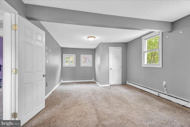 1014 W KINGS HWY, Mount Ephraim, NJ 08059