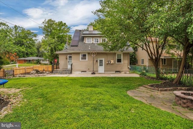 1014 W KINGS HWY, Mount Ephraim, NJ 08059