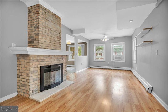 1014 W KINGS HWY, Mount Ephraim, NJ 08059