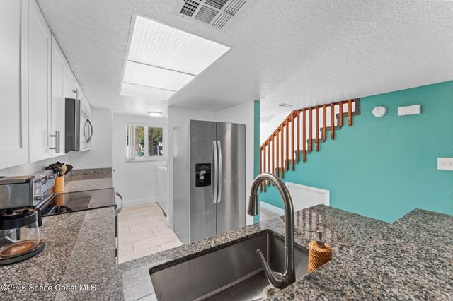 402 N 1st Street 10, Cocoa Beach, FL 32931