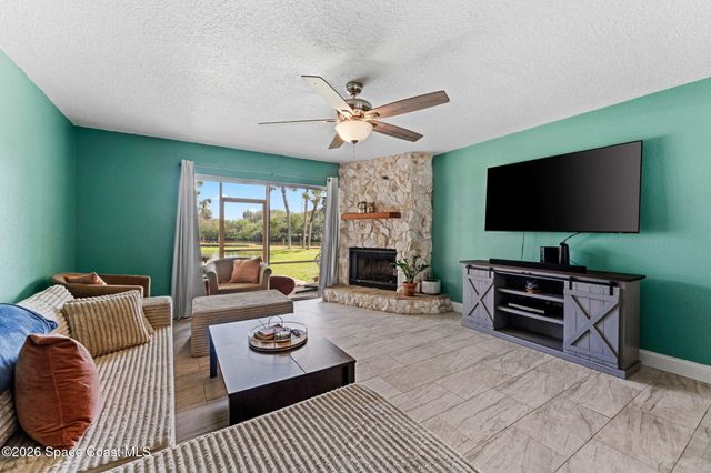 402 N 1st Street 10, Cocoa Beach, FL 32931
