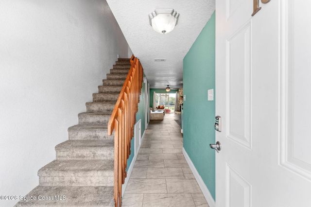 402 N 1st Street 10, Cocoa Beach, FL 32931