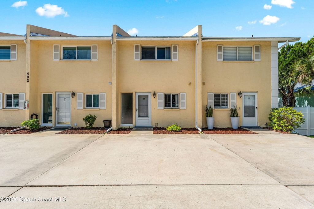 402 N 1st Street 10, Cocoa Beach, FL 32931