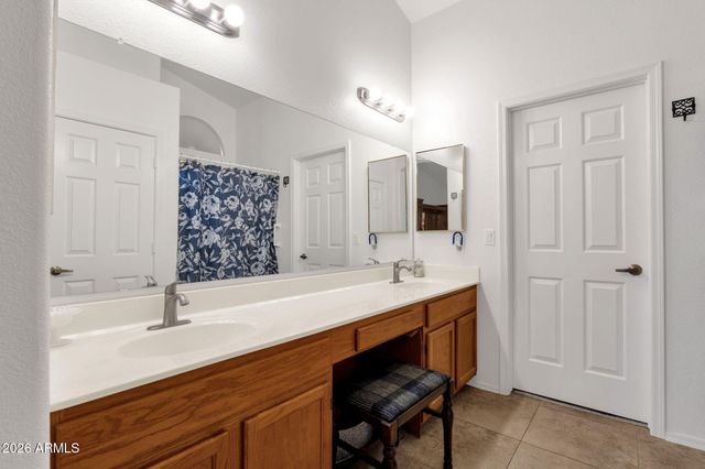 17696 N DESERT FLOWER Trail, Surprise, AZ 85374