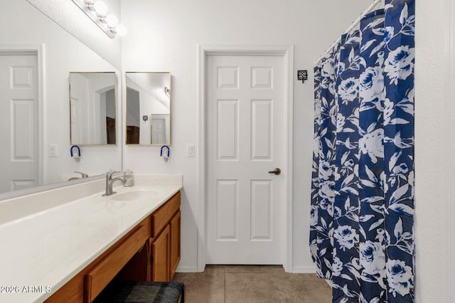 17696 N DESERT FLOWER Trail, Surprise, AZ 85374