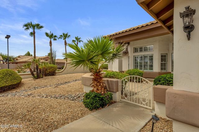 17696 N DESERT FLOWER Trail, Surprise, AZ 85374