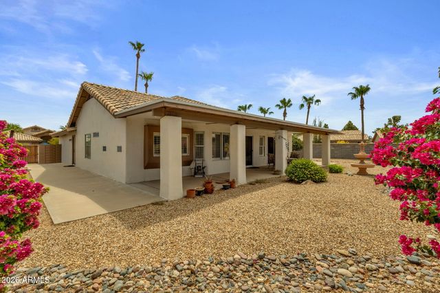 17696 N DESERT FLOWER Trail, Surprise, AZ 85374