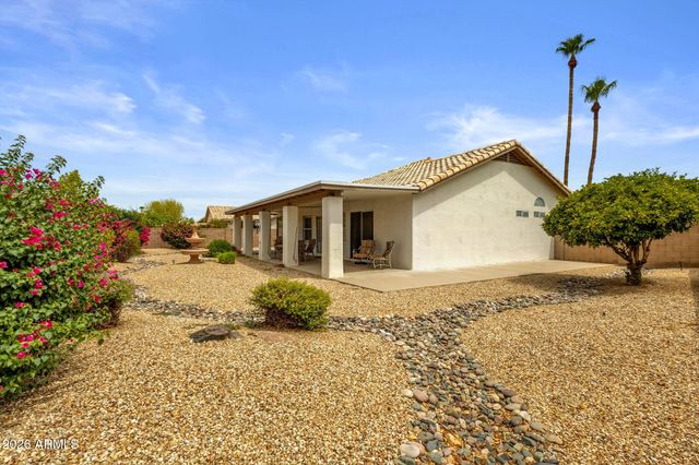 17696 N DESERT FLOWER Trail, Surprise, AZ 85374