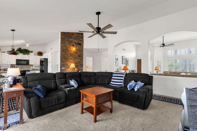 17696 N DESERT FLOWER Trail, Surprise, AZ 85374