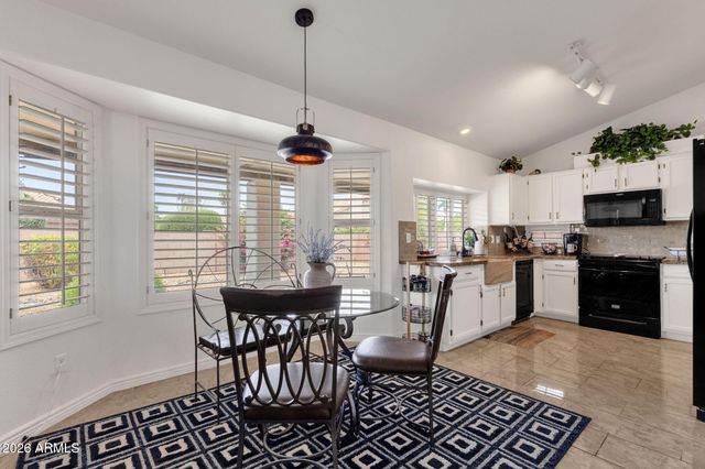 17696 N DESERT FLOWER Trail, Surprise, AZ 85374