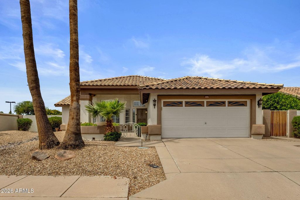 17696 N DESERT FLOWER Trail, Surprise, AZ 85374