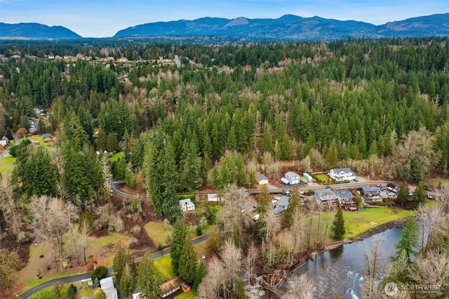 23203 Upper Dorre Don Way SE, Maple Valley, WA 98038